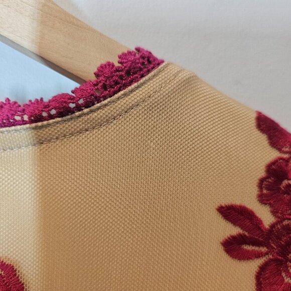 Chicwish Size XS V-neck floral embroidered mesh maxi dress wine red - Picture 13 of 15